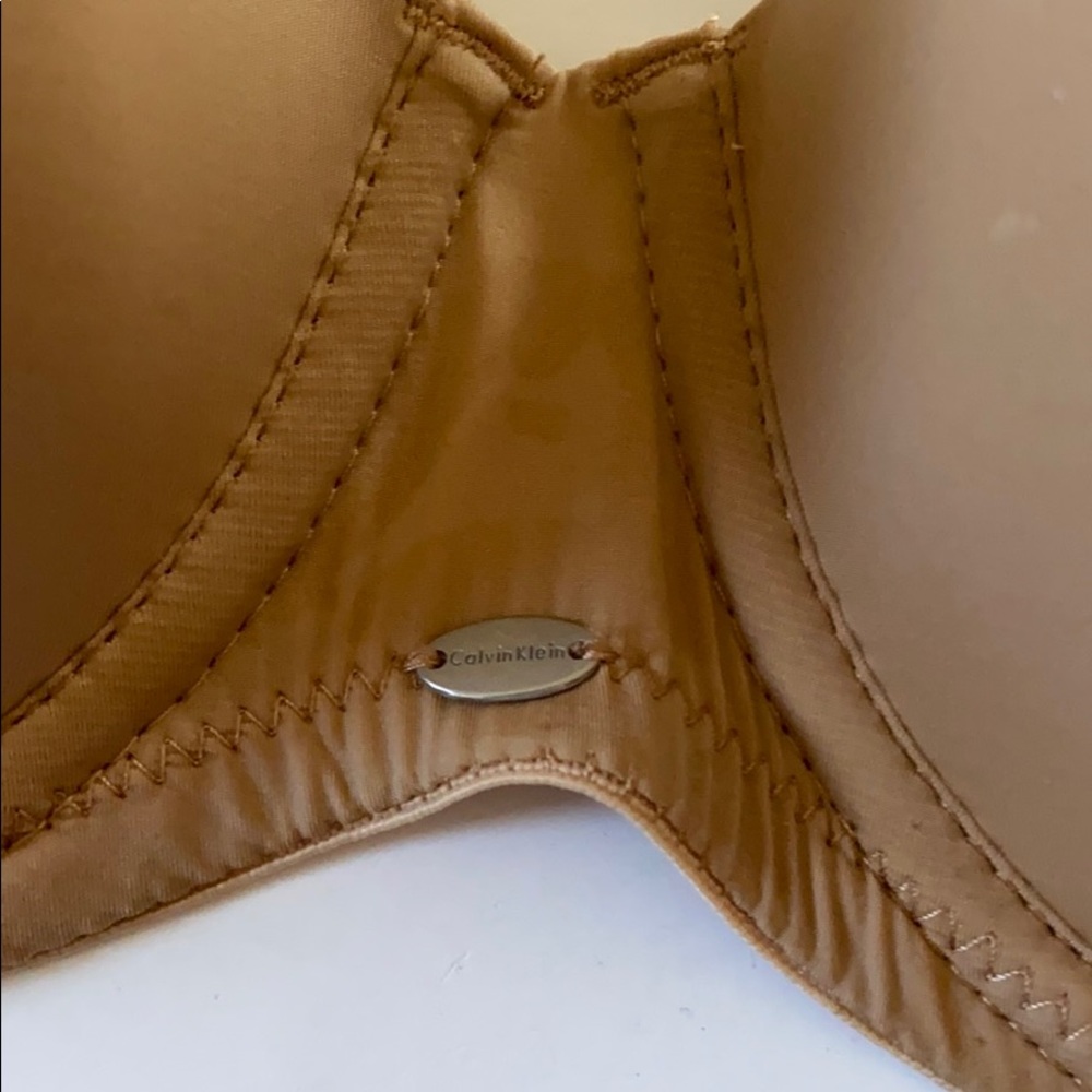 EUC Calvin Klein strapless bra 30DD - Picture 3 of 5